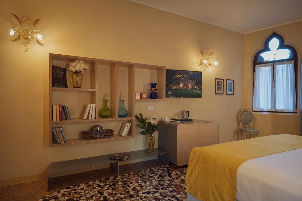 Cinqueteste Luxury 2* Venecia