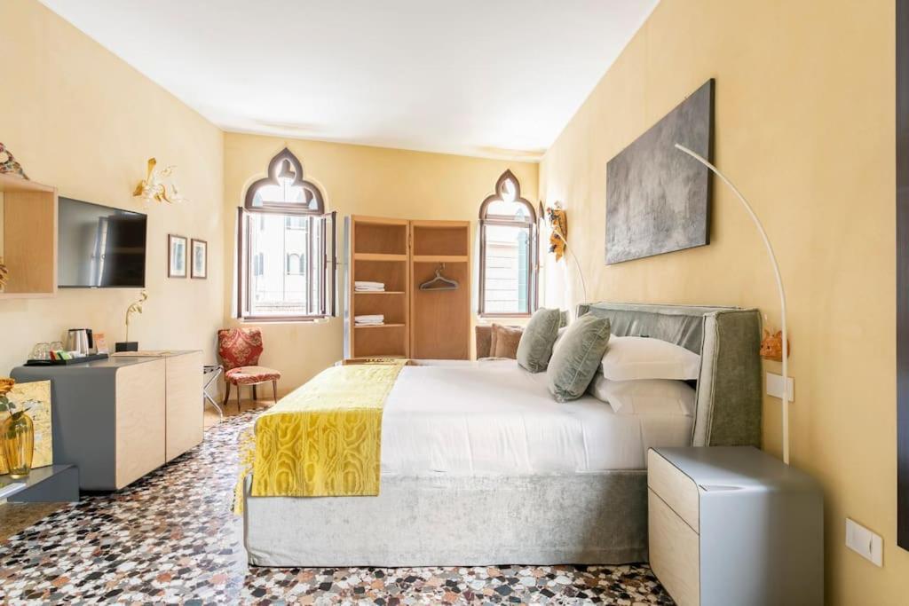Cinqueteste Luxury 2* Venecia
